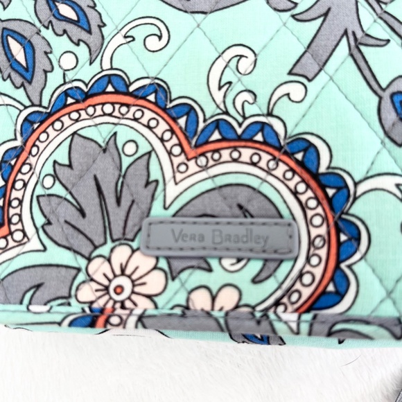 Vera Bradley RFID Wallet - Picture 2 of 4